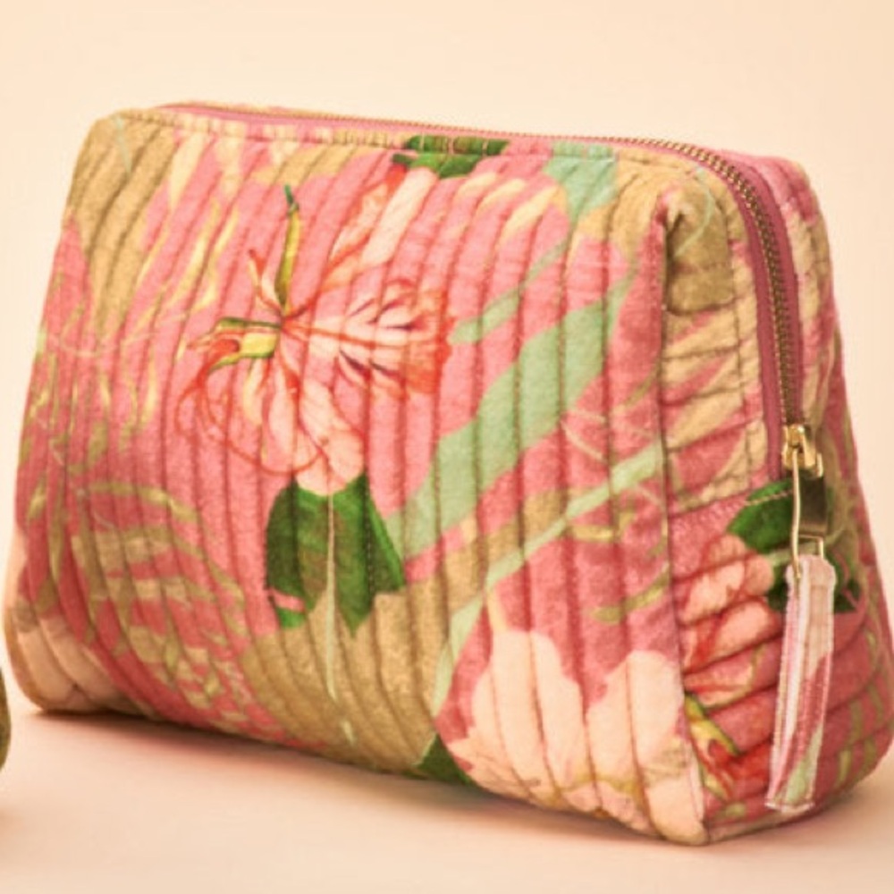 Powder UK Delicate Tropical Quilted Vanity Bag in candy washbag/make-up bag-NWT